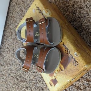 Sun-San baby sandals size 0